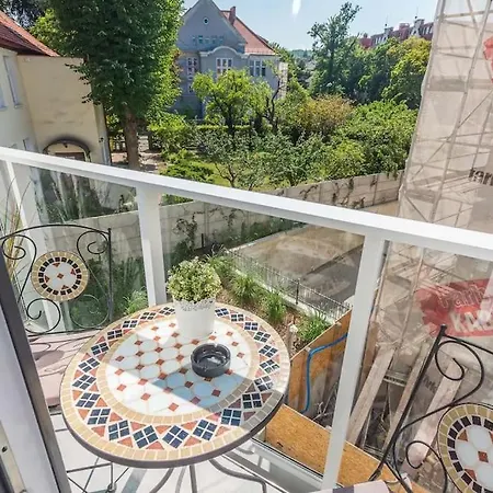 Urban Chic - Great Location - Kamienica Kollotaja Appartement *